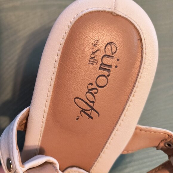 White Eurosoft sandals by Sofft, size 8 1/2 - Picture 3 of 8
